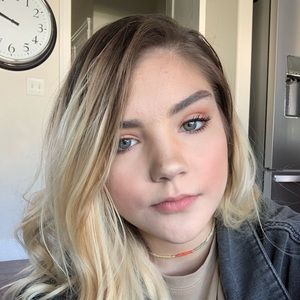 Meet your Posher, Bailey